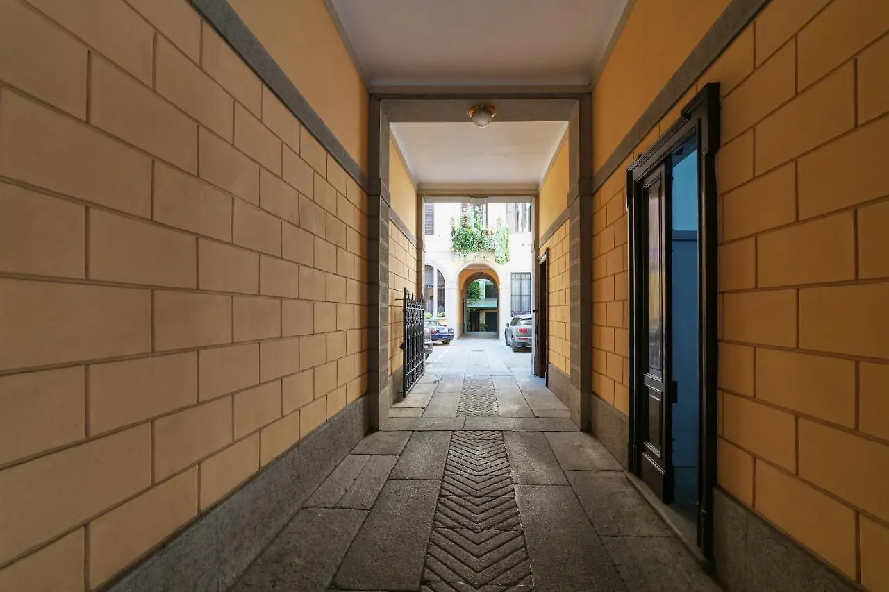 Prestige Boutique Homes - Garden & Pool Milano Lägenhet