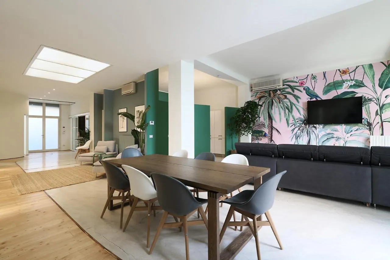 Prestige Boutique Homes - Garden & Pool Milano 0*,