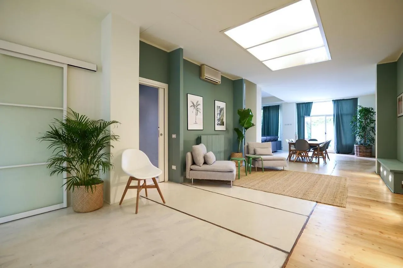 Lägenhet Prestige Boutique Homes - Garden & Pool Milano